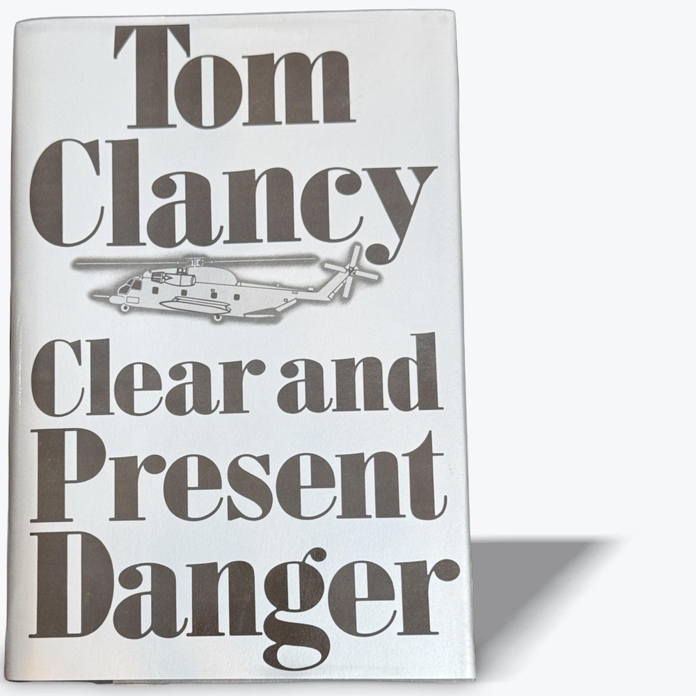 Clear‎ and Present Danger by Tom Clancy Jack Ryan Novel